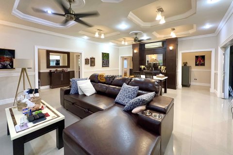 Estudio en Pattaya, Tailandia № 146517 - foto 13