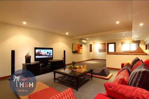 Villa in Ko Samui, Thailand 5 bedrooms № 180113 - photo 16