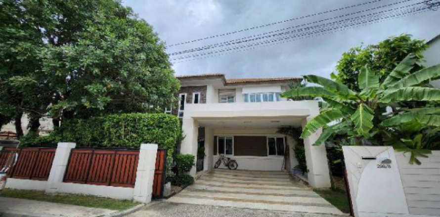 Maison à Suan Luang, Bangkok, Thaïlande 4 chambres № 194133