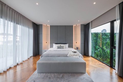 Casa de 4 dormitorios en Bangkok, Tailandia № 180929 - foto 14