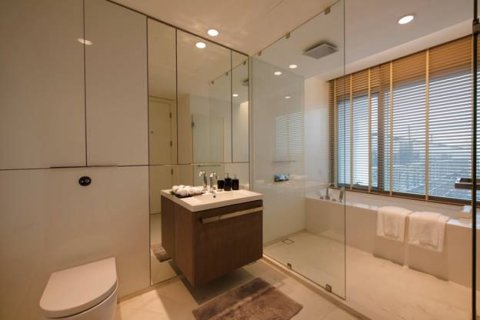 Ático de 2 dormitorios en Bangkok, Tailandia № 180932 - foto 13