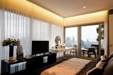 Ático de 2 dormitorios en Bangkok, Tailandia № 180932 - foto 9
