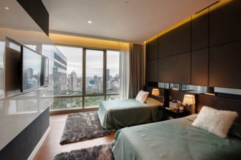 Ático de 2 dormitorios en Bangkok, Tailandia № 180932 - foto 12