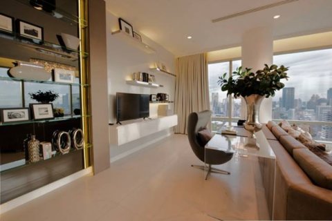 Ático de 2 dormitorios en Bangkok, Tailandia № 180932 - foto 7