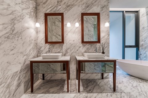 Condominio de 3 dormitorios en Bangkok, Tailandia № 180931 - foto 11