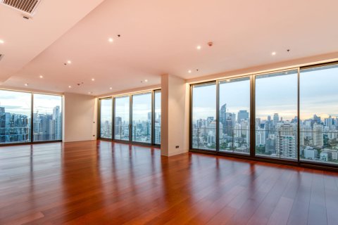 Condo in Bangkok, Thailand, 3 bedrooms № 180931