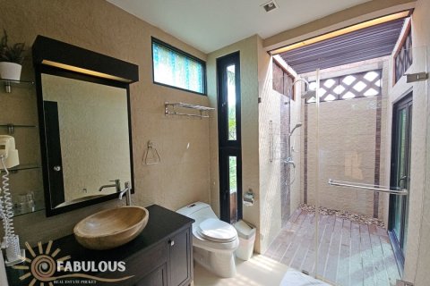 Chalet de 8 dormitorios en Chalong, Tailandia № 179464 - foto 8