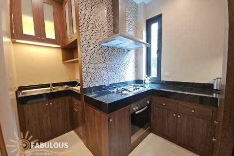 Chalet de 8 dormitorios en Chalong, Tailandia № 179464 - foto 11