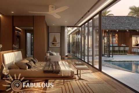 Chalet de 4 dormitorios en Bang Tao, Tailandia № 179463 - foto 5