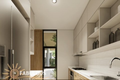 Chalet de 4 dormitorios en Bang Tao, Tailandia № 179463 - foto 4