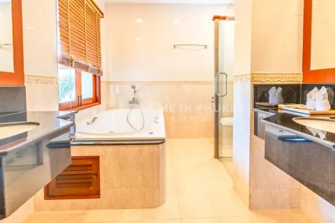 Casa de 4 dormitorios en Phuket, Tailandia № 146657 - foto 16