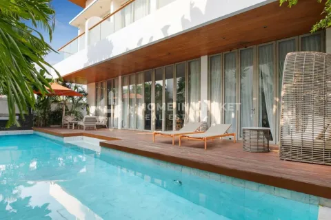 Haus in Rawai, Thailand 4 Schlafzimmer № 146661