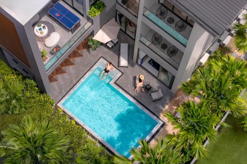 Chalet de 4 dormitorios en Pattaya, Tailandia № 203484 - foto 7