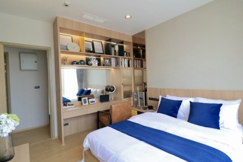Chalet de 4 dormitorios en Pattaya, Tailandia № 203485 - foto 13