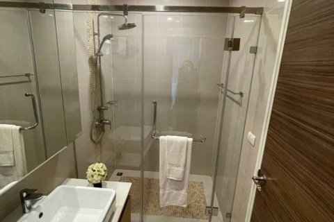 Condominio de 1 dormitorio en Bangkok, Tailandia № 134636 - foto 10