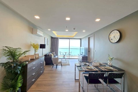 Condominio de 2 dormitorios en Pattaya, Tailandia № 157371 - foto 3