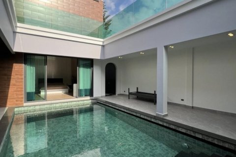 Casa de 5 dormitorios en Pattaya, Tailandia № 157372 - foto 29