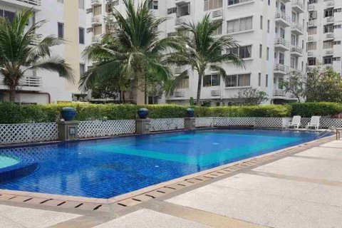 Condominio de 1 dormitorio en Bangkok, Tailandia № 208744 - foto 2