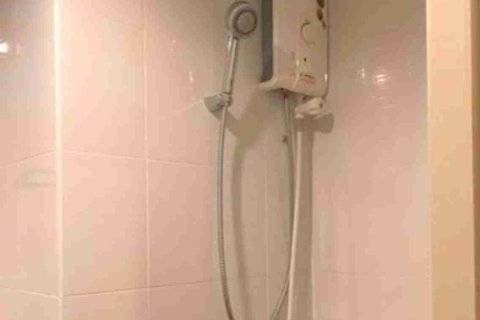 Condominio de 1 dormitorio en Bangkok, Tailandia № 208746 - foto 5