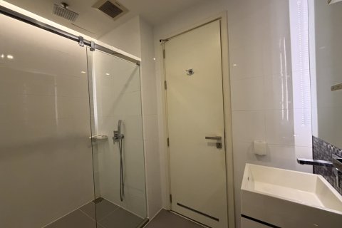 Condominio de 2 dormitorios en Bangkok, Tailandia № 155400 - foto 15
