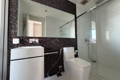 Condominio de 2 dormitorios en Bangkok, Tailandia № 155400 - foto 13