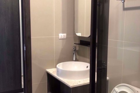 Condominio de 2 dormitorios en Din Daeng, Bangkok, Tailandia № 47997 - foto 8