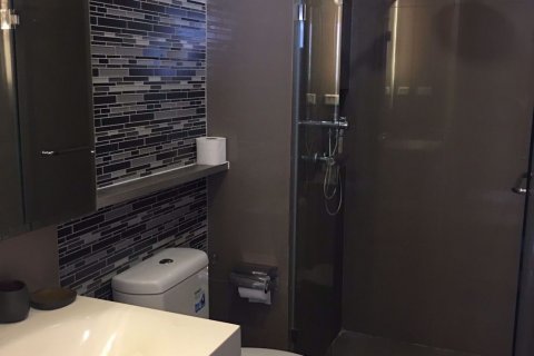 Condominio de 1 dormitorio en Watthana, Bangkok, Tailandia № 47994 - foto 4