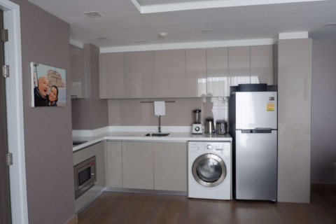 Condominio de 1 dormitorio en Watthana, Bangkok, Tailandia № 47994 - foto 2