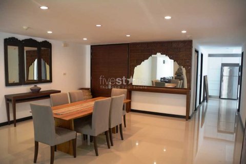 Condominio de 4 dormitorios en Bangkok, Tailandia № 66948 - foto 3