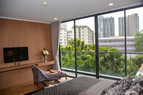 Condominio de 3 dormitorios en Bangkok, Tailandia № 66952 - foto 9