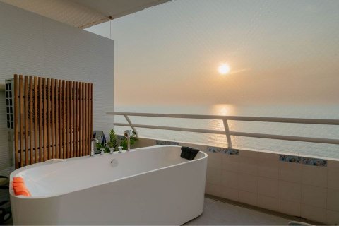 Condo à Hua Hin, Thaïlande, 2 chambres № 146110 - photo 10