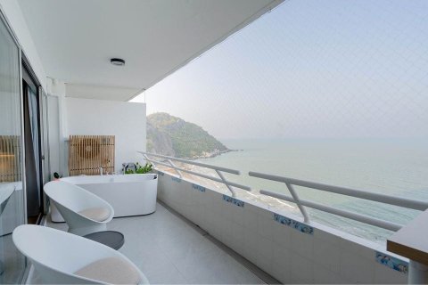 Condo in Hua Hin, Thailand, 2 bedrooms № 146110