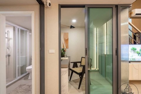 Condominio de 1 dormitorio en Bangkok, Tailandia № 144513 - foto 4