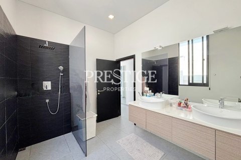 House in Pattaya, Thailand 3 bedrooms № 198232 - photo 14