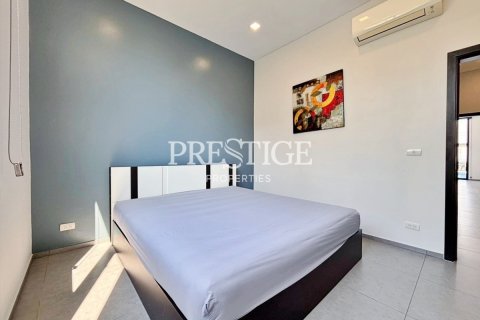 House in Pattaya, Thailand 3 bedrooms № 198232 - photo 16