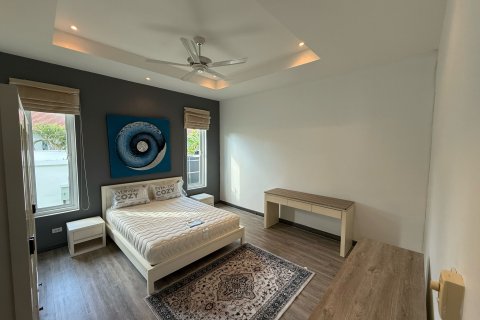Chalet de 3 dormitorios en Hua Hin, Tailandia № 148502 - foto 11