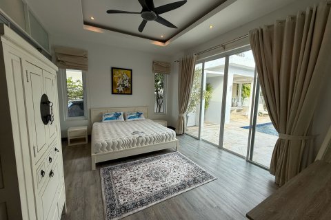 Chalet de 3 dormitorios en Hua Hin, Tailandia № 148502 - foto 12