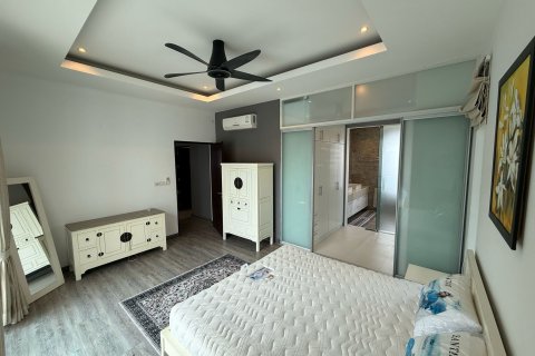 Chalet de 3 dormitorios en Hua Hin, Tailandia № 148502 - foto 13