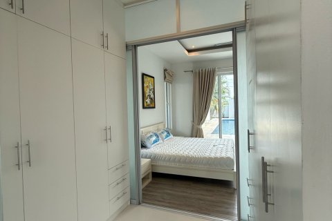 Chalet de 3 dormitorios en Hua Hin, Tailandia № 148502 - foto 14