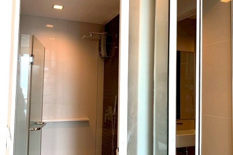 Estudio en el condominio en Sathon, Bangkok, Tailandia № 139024 - foto 9