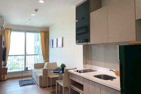 Studio in the Condo in Sathon, Bangkok, Thailand  № 139024