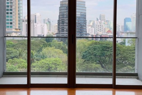 Condo à Pathum Wan, Bangkok, Thaïlande, 2 chambres № 47887 - photo 5