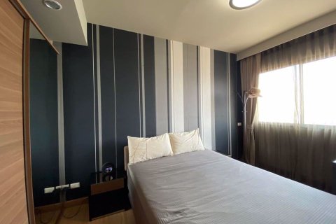 Condominio de 1 dormitorio en Yan Nawa, Bangkok, Tailandia № 47886 - foto 4