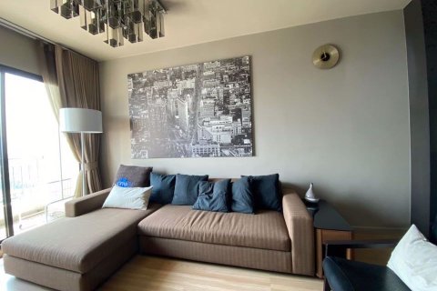Condominio de 1 dormitorio en Yan Nawa, Bangkok, Tailandia № 47886 - foto 2