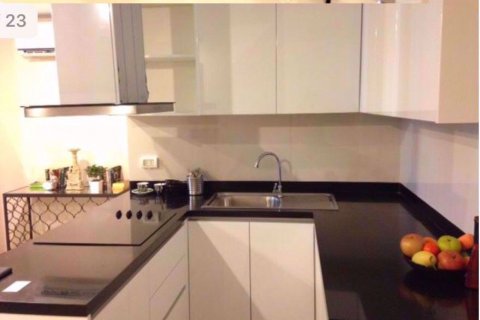 Condominio de 2 dormitorios en Watthana, Bangkok, Tailandia № 47885 - foto 3