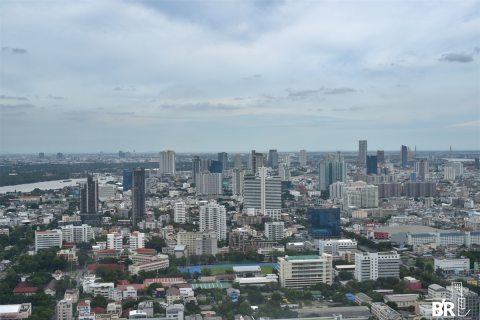 Condo in Bangkok, Thailand, 4 bedrooms № 190131 - photo 2