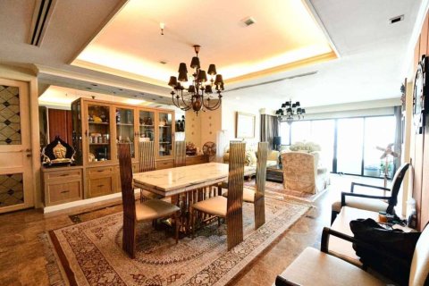 Condominio de 3 dormitorios en Bangkok, Tailandia № 146879