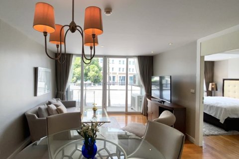 Condominio de 2 dormitorios en Watthana, Bangkok, Tailandia № 200968 - foto 10