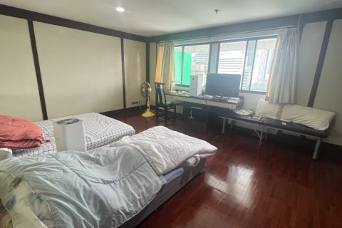 Eigentumswohnung in Watthana, Bangkok, Thailand, 3 Schlafzimmer № 200972 - Foto 15