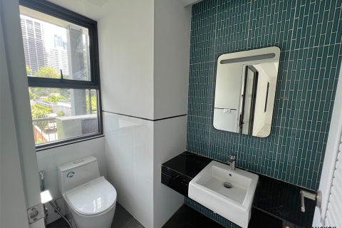 Reihenhaus in Bangkok, Thailand 3 Schlafzimmer № 189650 - Foto 4